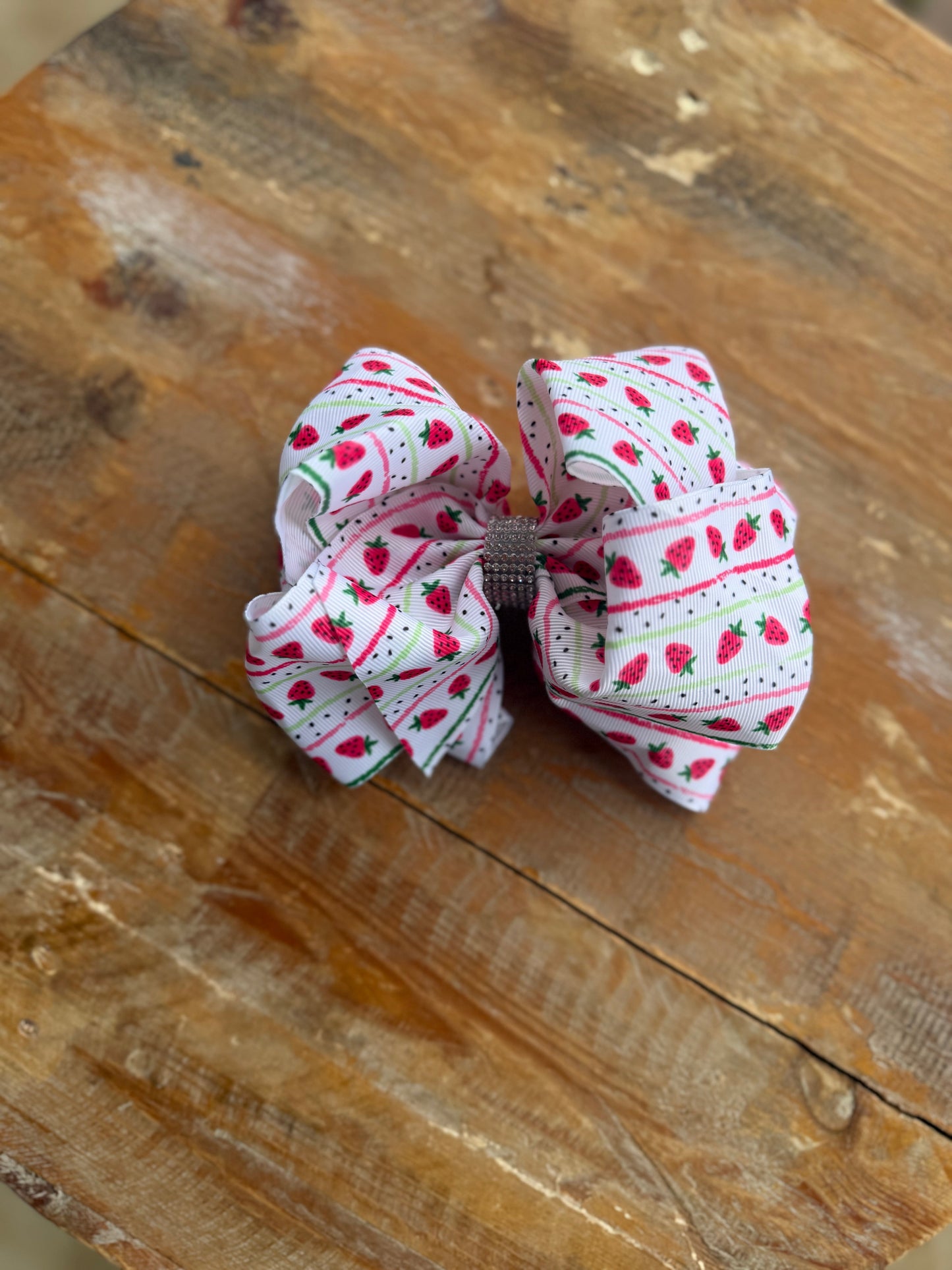 Printed 7.5 inch bedazzled hair bows