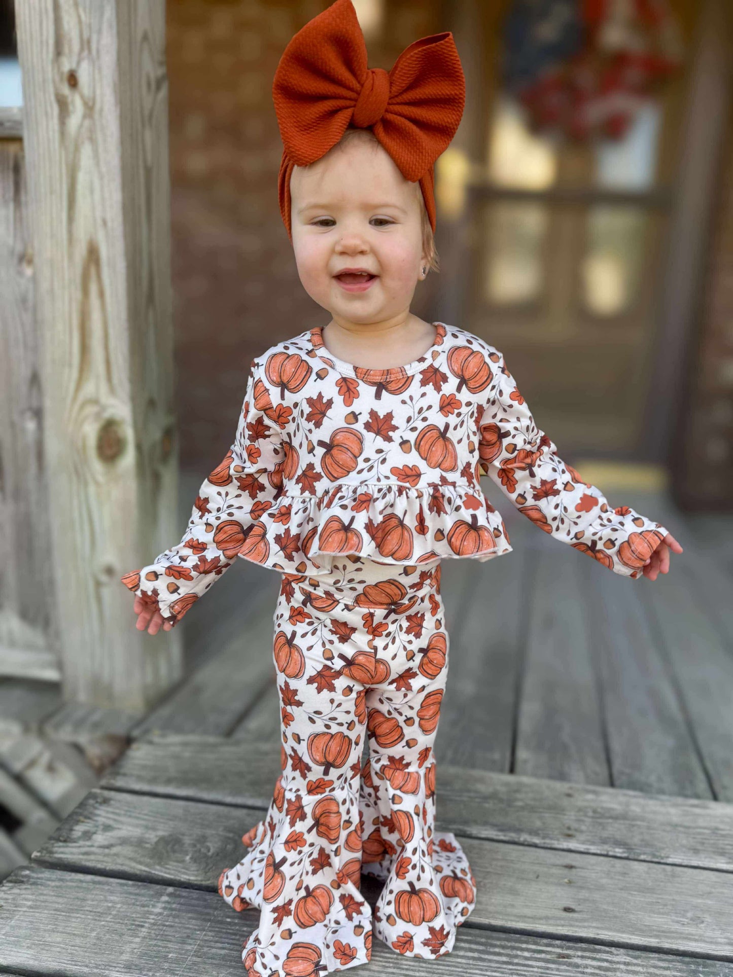 Pumpkin & Leaves Bell Set