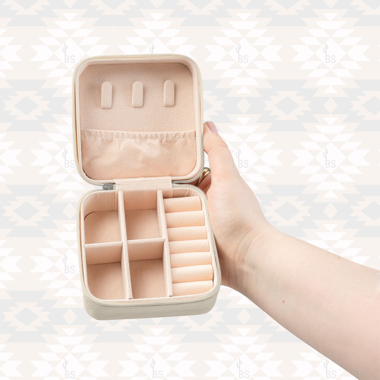 Mama Travel Jewelry Case