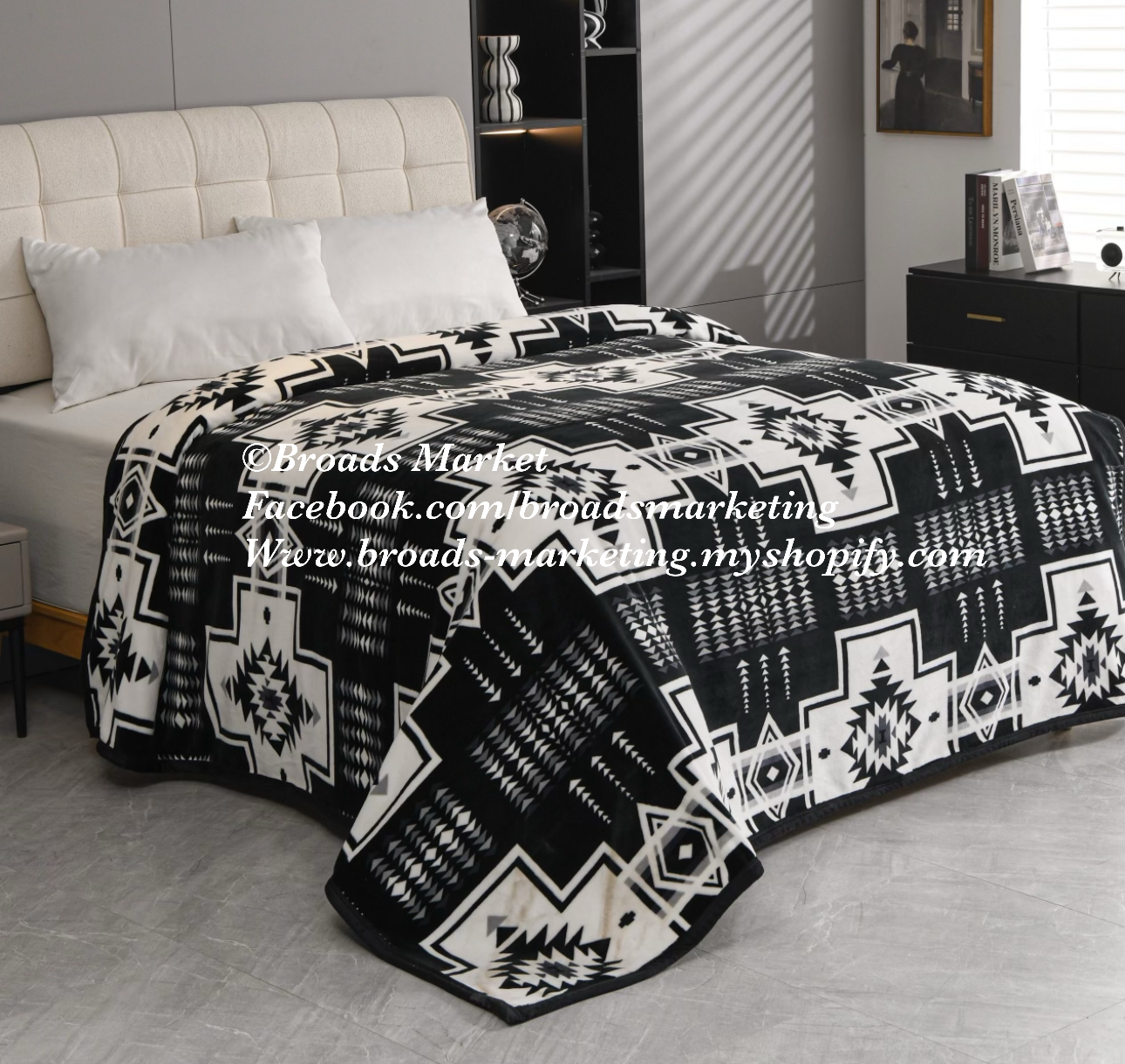 Black & White Aztec Super Plush Blanket